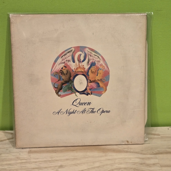 Queen Night at the Museum - Picture 1 of 1